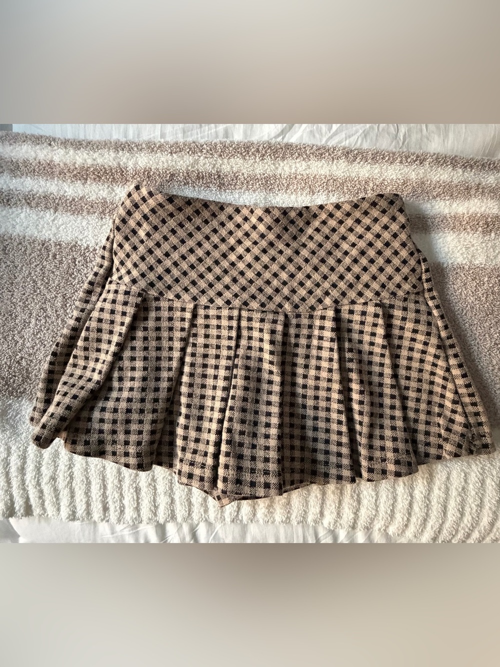 Girls Zara Beige and Black Gingham Pleated Skort